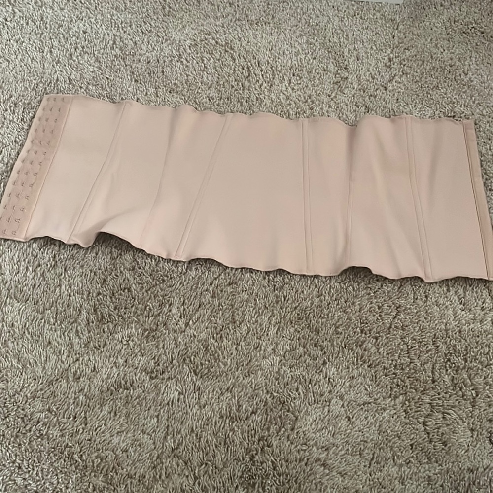 Skims Nude Waist Trainer